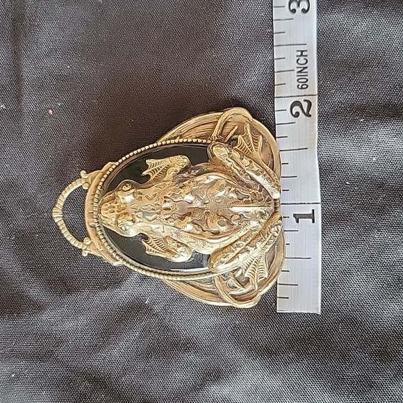 43.3 grams Vintage 10K Yellow gold layered frog pendant w/ black tourmaline - Picture 3 of 12